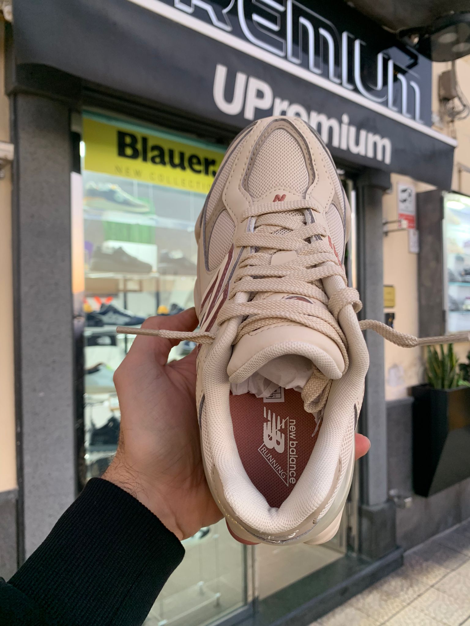 New Balance 9060 Beige Bone Sparrow GS