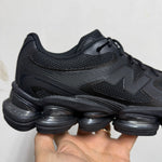 New Balance 2000 Triple Black Unisex