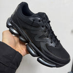 New Balance 2000 Triple Black Unisex