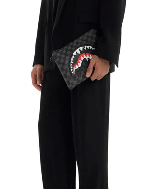 Sprayground Pochette Dripping Shark in Paris Nero Scacchi