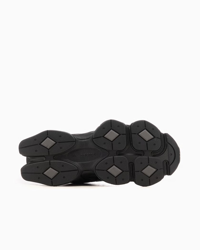 New Balance 9060 IMA Triple Black Nero Lucida