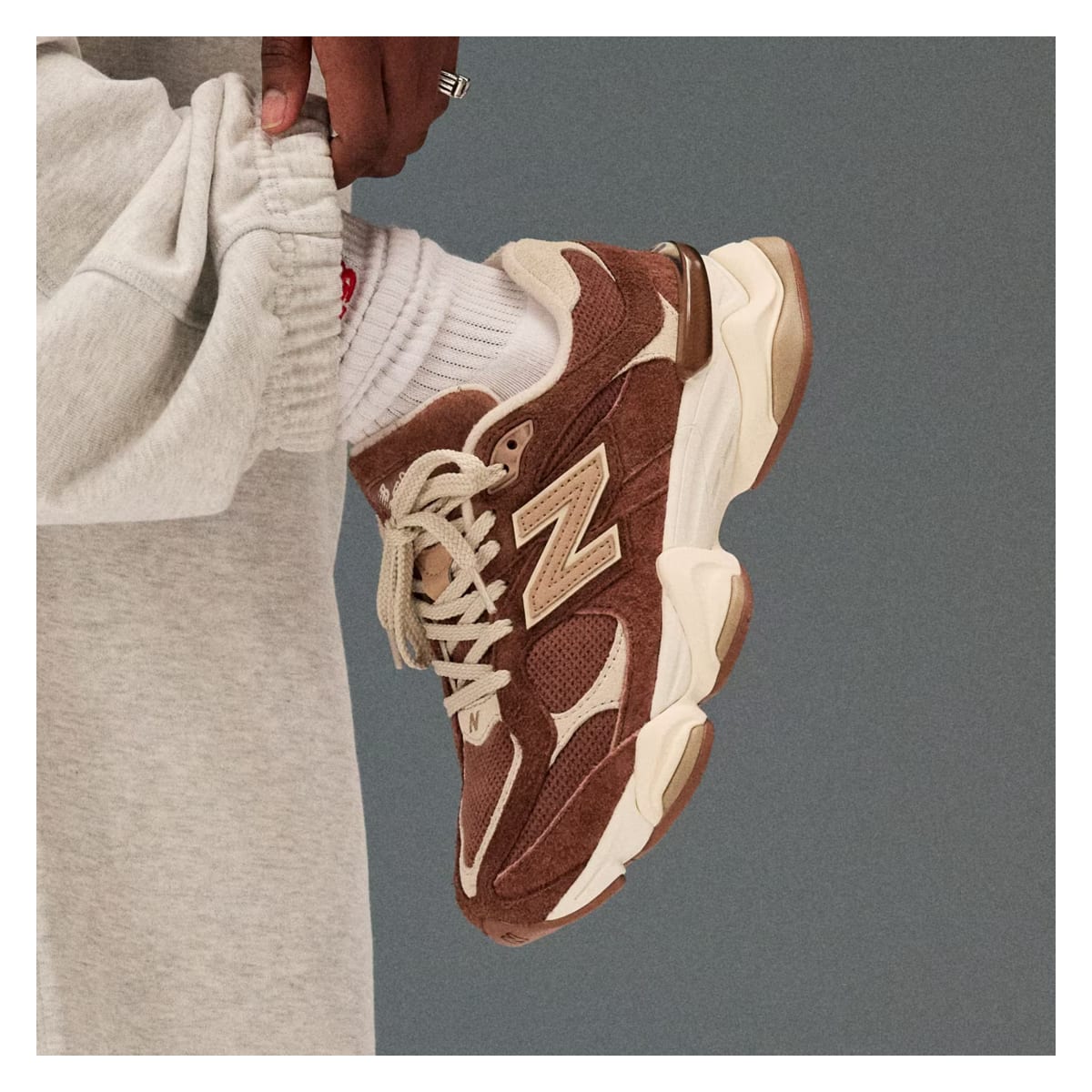 New Balance 9060 Rich Oak Marrone Unisex