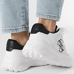 Guess LUCKEI Sneakers Donna Bianca