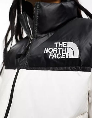 The North Face Nuptse Short Corto Bianco Nero