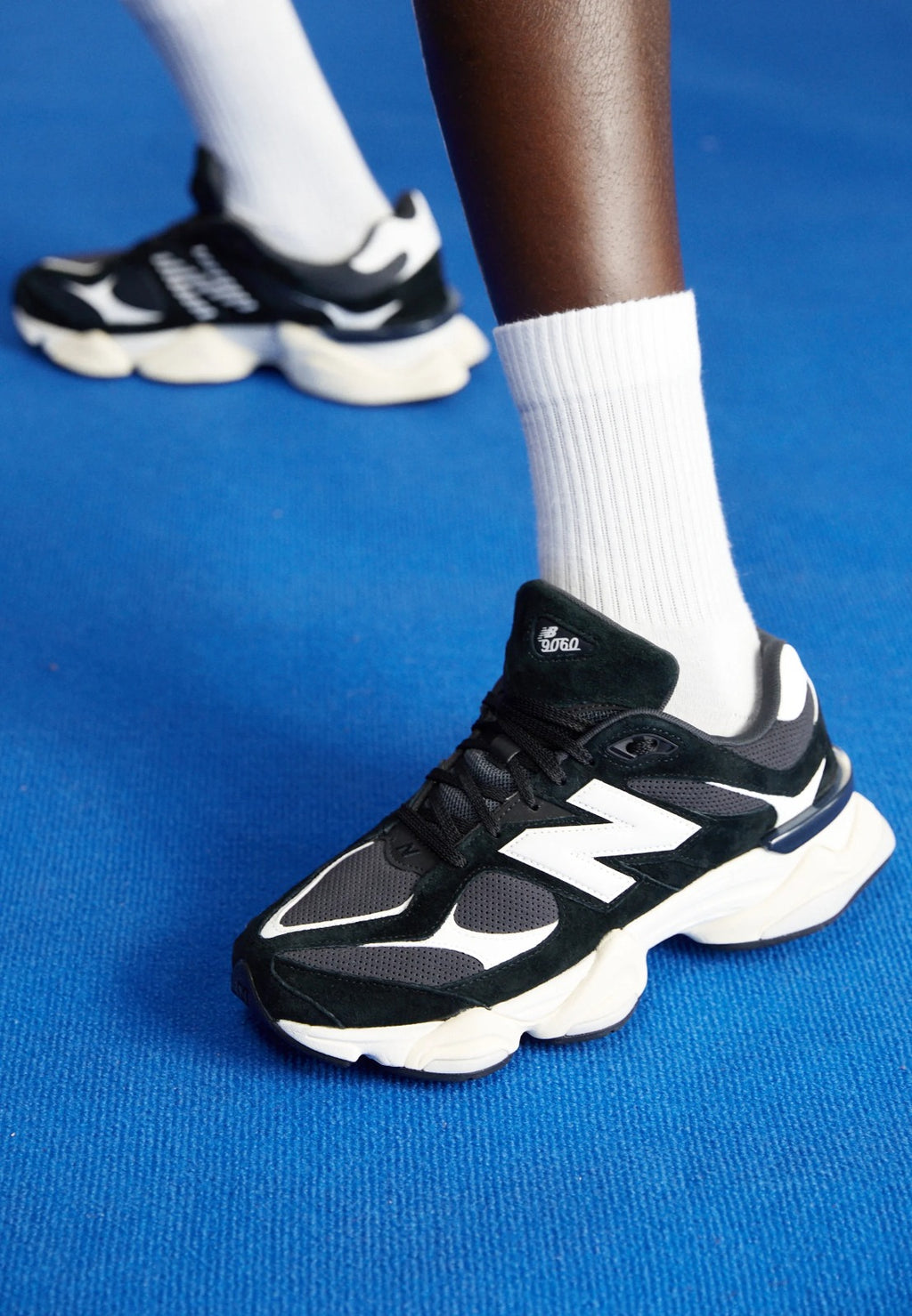 New Balance 9060 Nero Suola Bianca